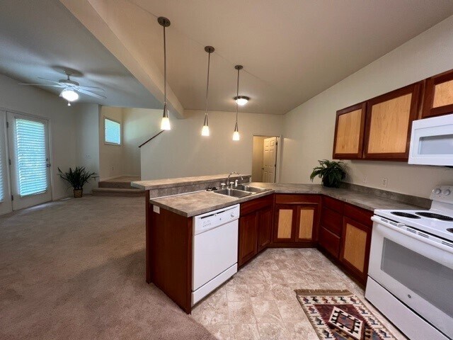 Foto del edificio - Grove at Latimer