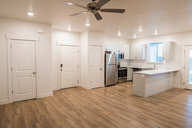 Foto del edificio - 3405 S 2400 W