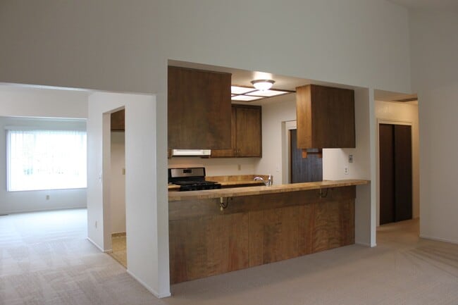 Building Photo - 3 Bedroom Home in Sebastopol