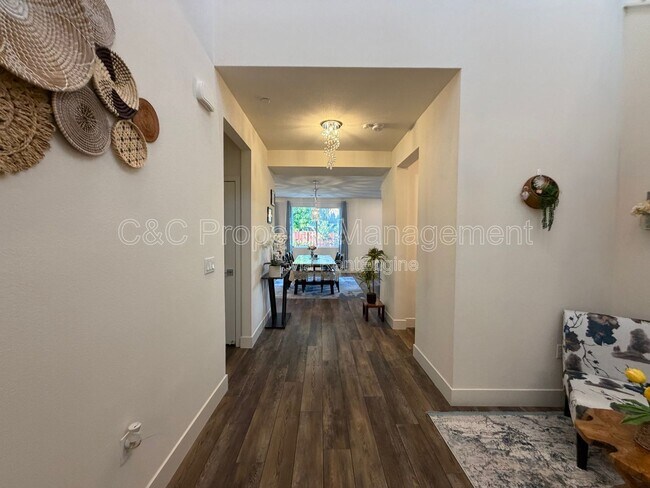 Foto del edificio - 5125 Mink Ct