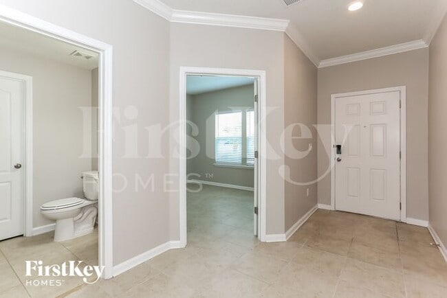 Building Photo - 9019 Devon Pines Dr