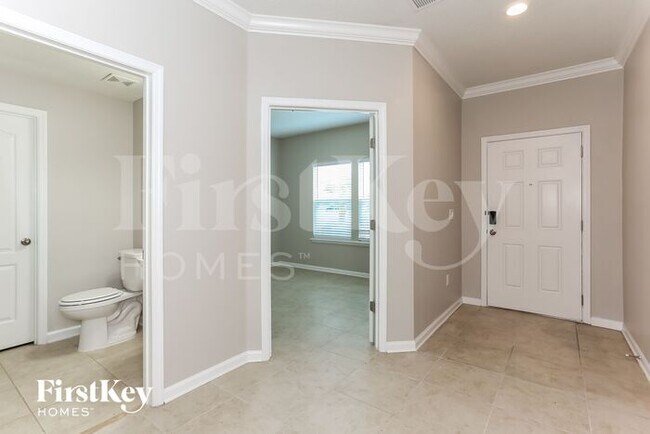 Foto del edificio - 9019 Devon Pines Dr