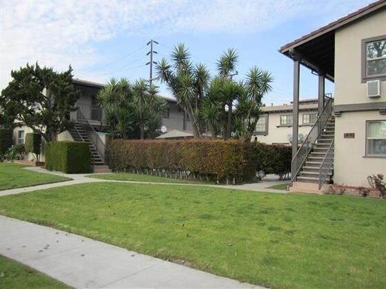 Primary Photo - 1851 Riverside Dr