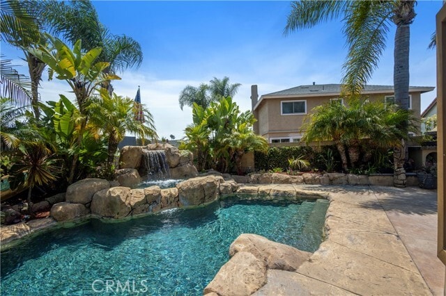 Foto del edificio - 8492 Spring Cir