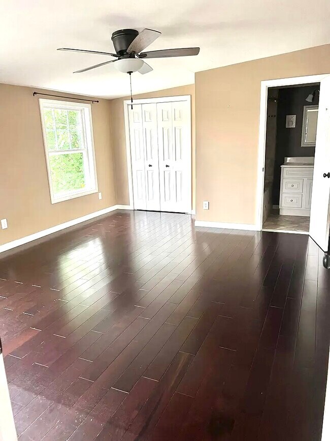 Photo - 49 Union Ave House