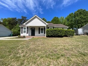Building Photo - 2709 Ingleside Dr