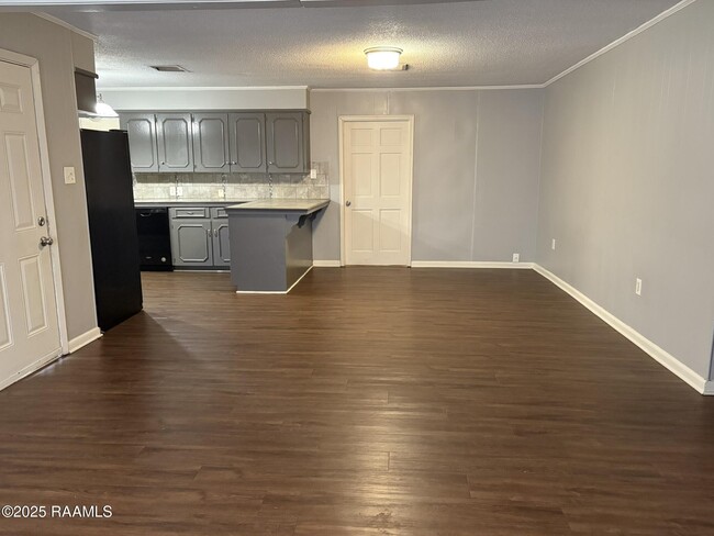 Building Photo - 118 Avondale Dr