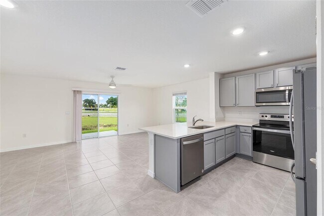 Foto del edificio - 8247 SW 67th Ave
