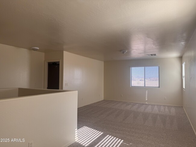 Foto del edificio - 40957 N Pinon Ln