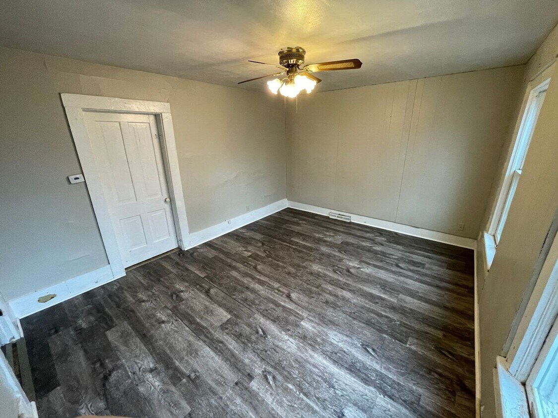 314 Caledonia St Unit 316, La Crosse, WI 54603 Room for Rent in La