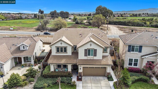 Building Photo - 1124 Europena Dr