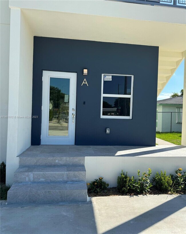 Foto del edificio - 526 NW 6th St