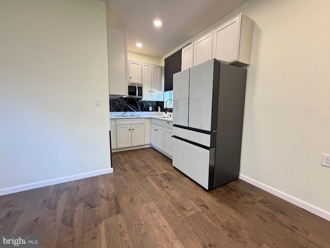 Photo - 6708 Longridge Dr House