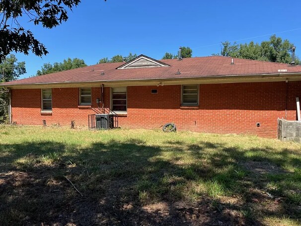 Photo - 1939 Driftwood Ave House