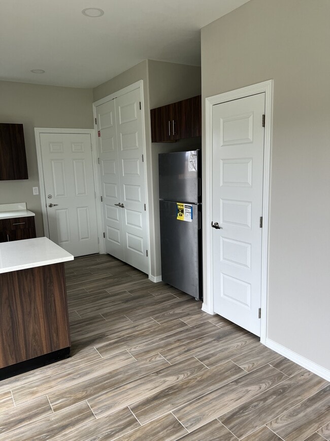 Foto del edificio - 84 E La Vista Ave