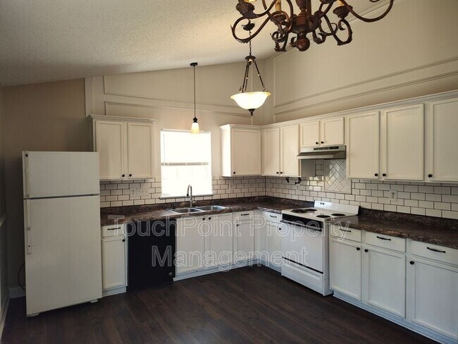 Foto del edificio - 1408 Jordans Pond Ln