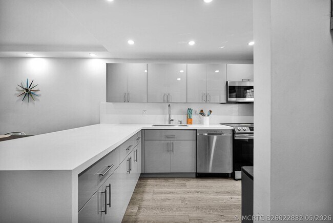 Foto del edificio - 400 SE 10th St