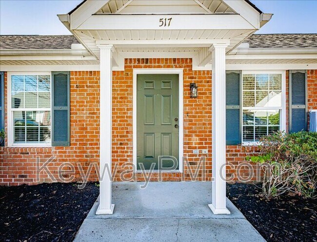 Foto del edificio - 517 Edgecliff Ln