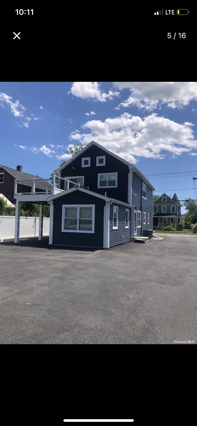 35 Park Ave Unit 3, Babylon, NY 11702 Apartments in Babylon, NY