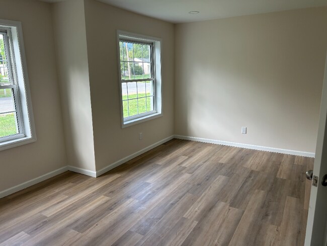Foto del edificio - 814 W Chester Ave