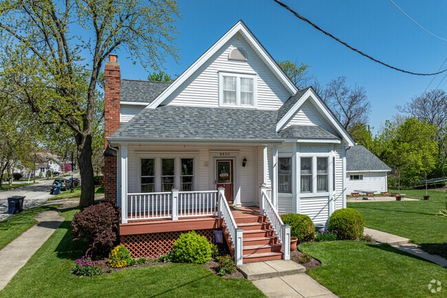 Beautiful front porches can be found on the single-family homes in Downtown Orland Park.