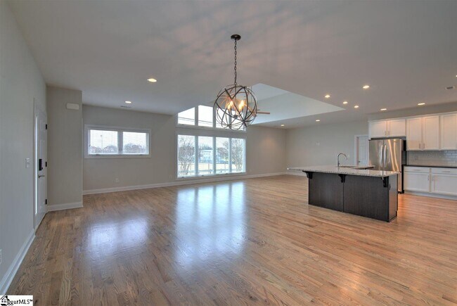 Building Photo - 401 Ansel St