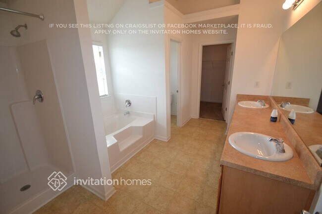 Foto del edificio - 1874 Tulip Petal Rd