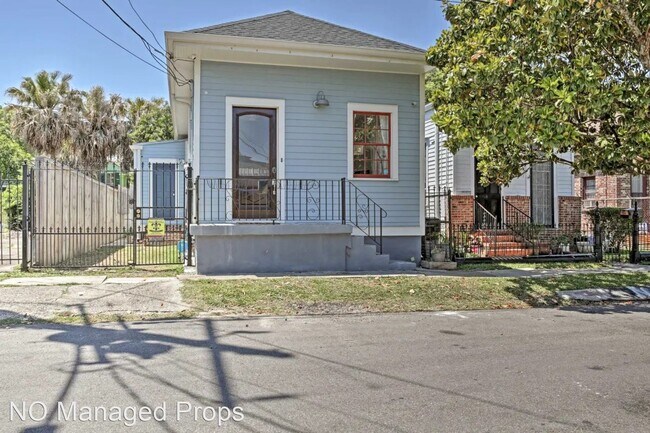 Building Photo - 2 br, 2 bath House - 912 Kentucky St.