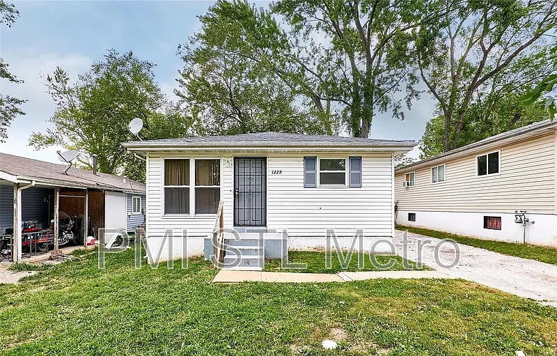 Photo - 1229 Lakeview Ave