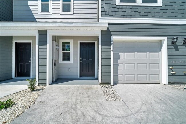 Building Photo - 6614 SW 81st Loop