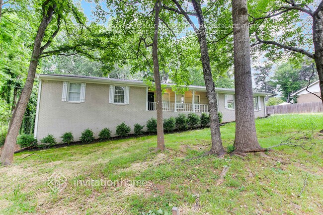 Foto del edificio - 6236 Shallow Creek Ln