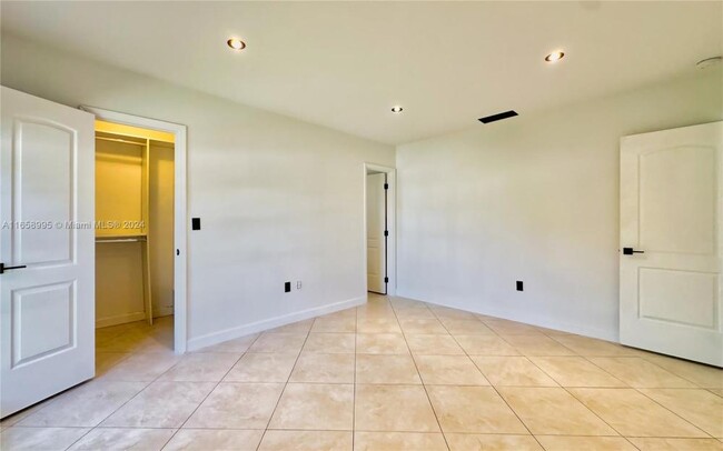 Foto del edificio - 4 bedroom in North Miami Beach FL 33179