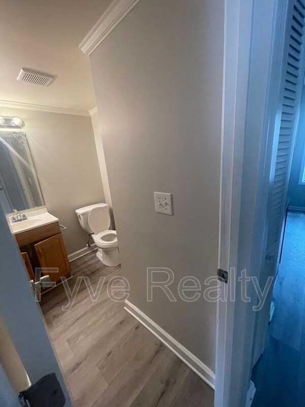 Building Photo - 7628 Hunters Ridge Ln