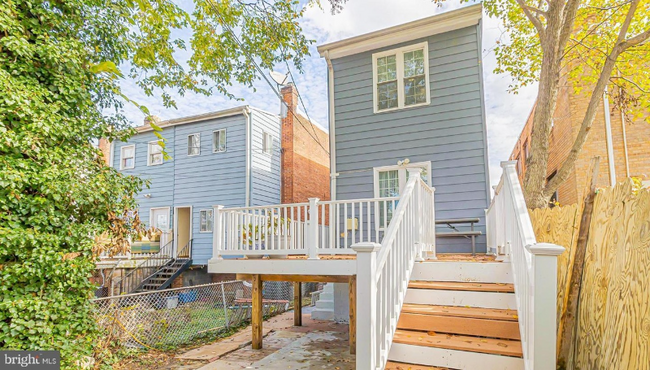 Foto del edificio - 3632 11th St NW
