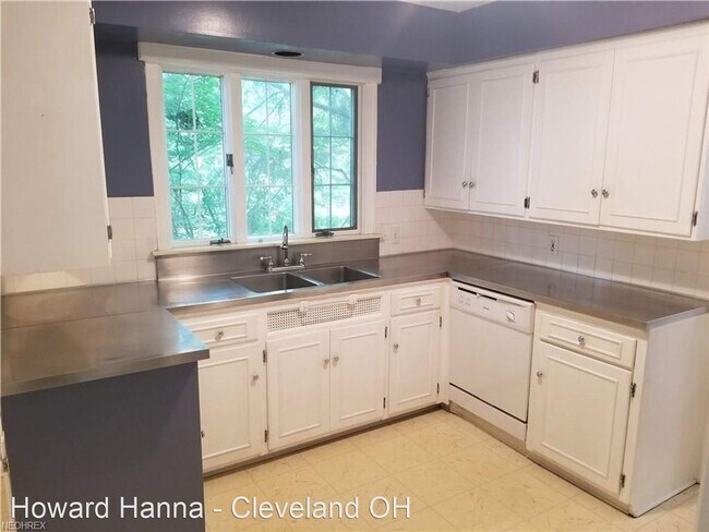 Foto del edificio - 4 br, 3.5 bath House - 3297 Chelsea Dr