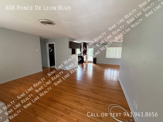 Photo - 808 Ponce De Leon Blvd- House
