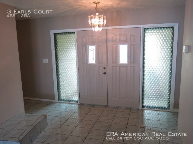 Building Photo - Kenwood Home with Pool