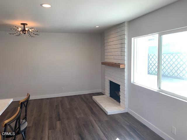 Building Photo - 2364 Jardin Dr