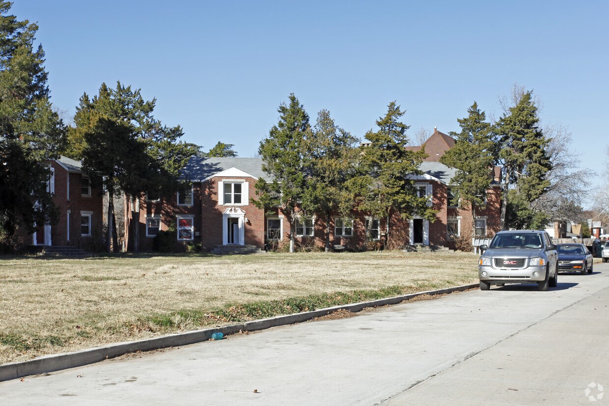 Apartamentos de College Park - College Park Apartments