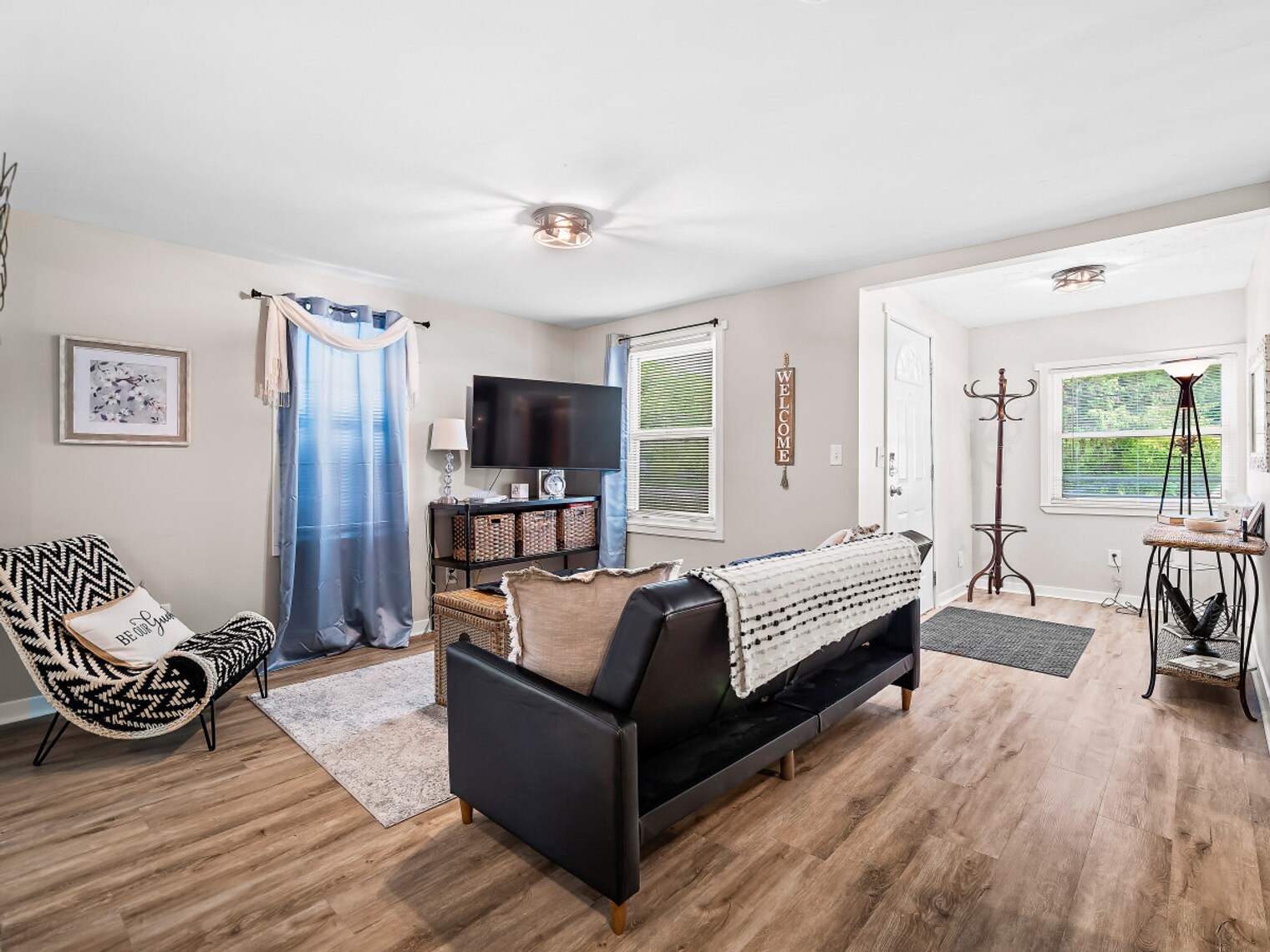 7525 Lake Rd E Madison, OH 44057 – photo 4