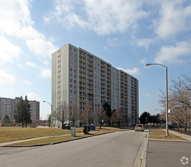 Photo du bâtiment - Tuxedo Court