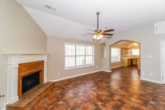 Foto del edificio - 8648 Tropicana Dr N