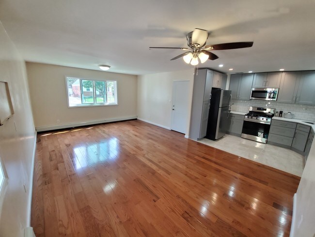 216 21 102nd Ave Queens Ny 11429 Apartments Queens Ny Apartments Com