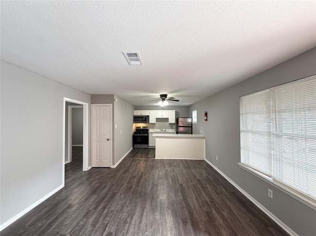 Foto del edificio - 3643 N MacGregor Way