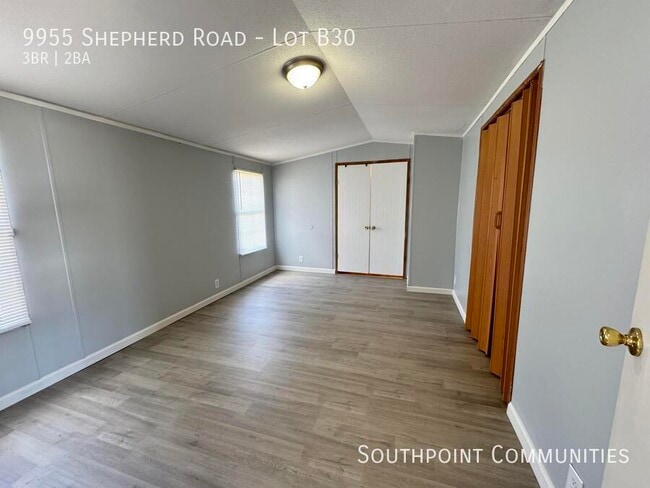 Building Photo - 9955 Shepherd Rd