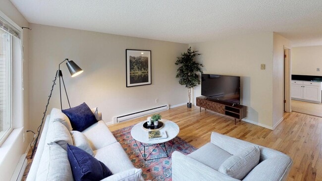 Photo - 3535 N Borthwick Ave Townhome