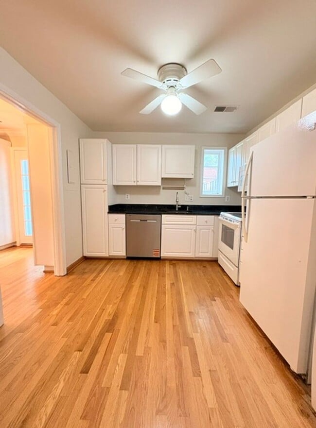 Photo - Fabulous Sun Splashed 3 BR, 2.5 BA Townhome in Kenwood Forest!