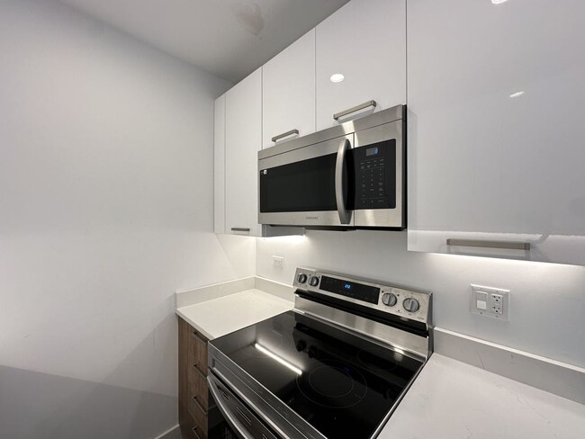 Foto del edificio - 941 W Carmen Ave