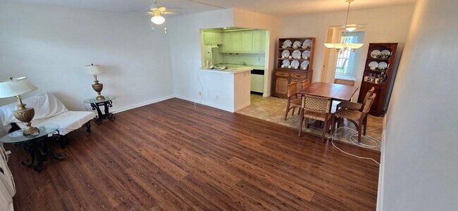 Foto del edificio - 358 Chatham R