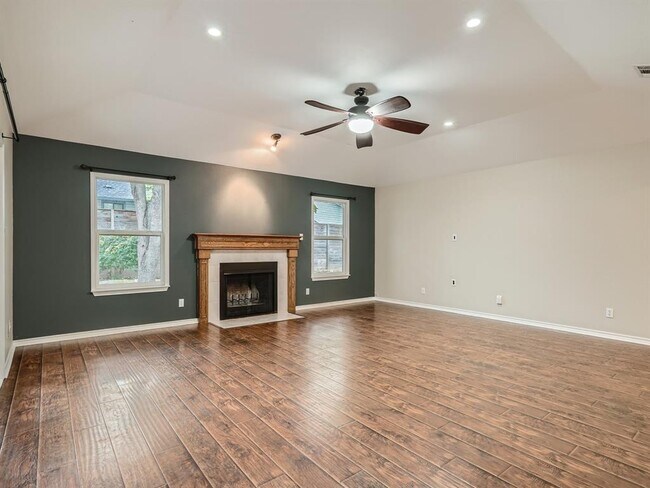 Foto del edificio - 11212 Stormy Ridge Rd